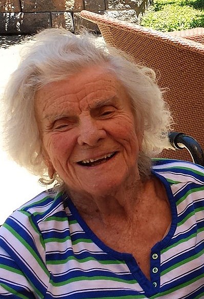 Obituary of Jacqueline "Jackie" Valter Minarik