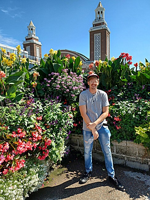 Obituary of Aaron Douglas Caballero