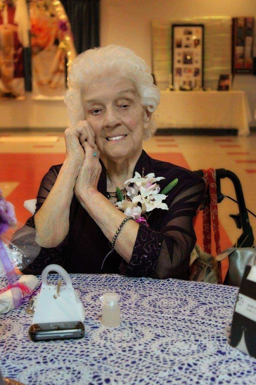 Obituary of Doris Mae Busick