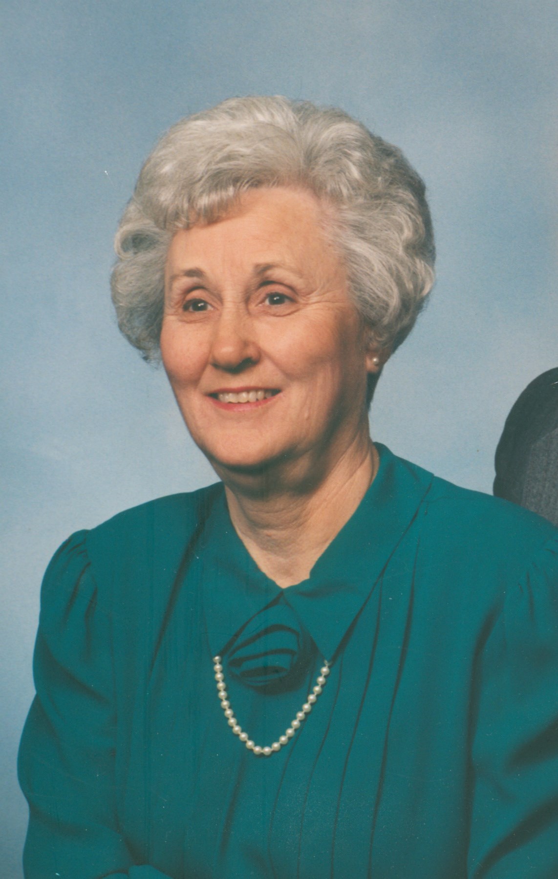 Obituary of Evelyn Willis Simons