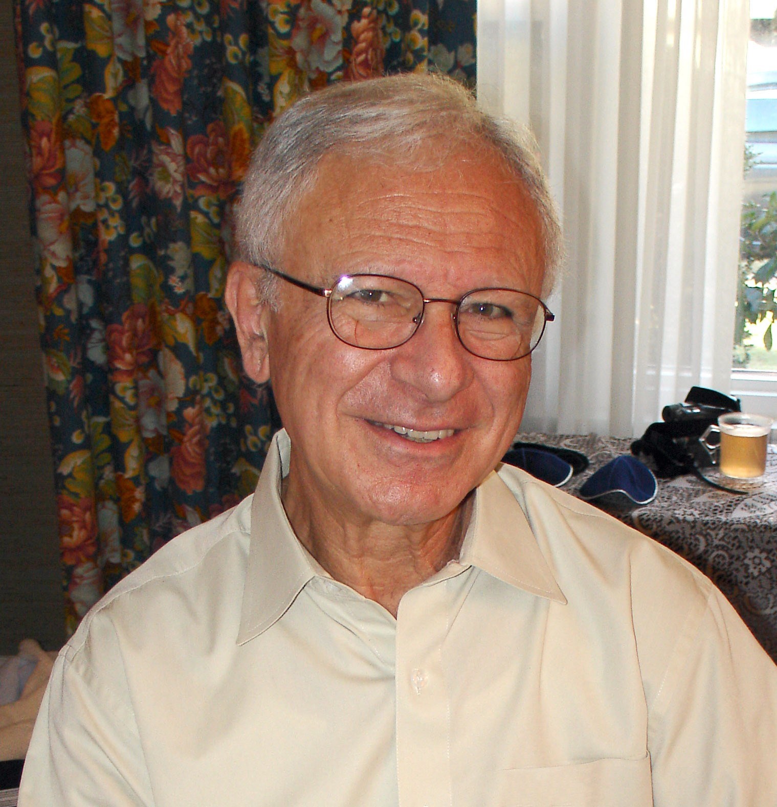 Obituary of Dr.  Moise Shems