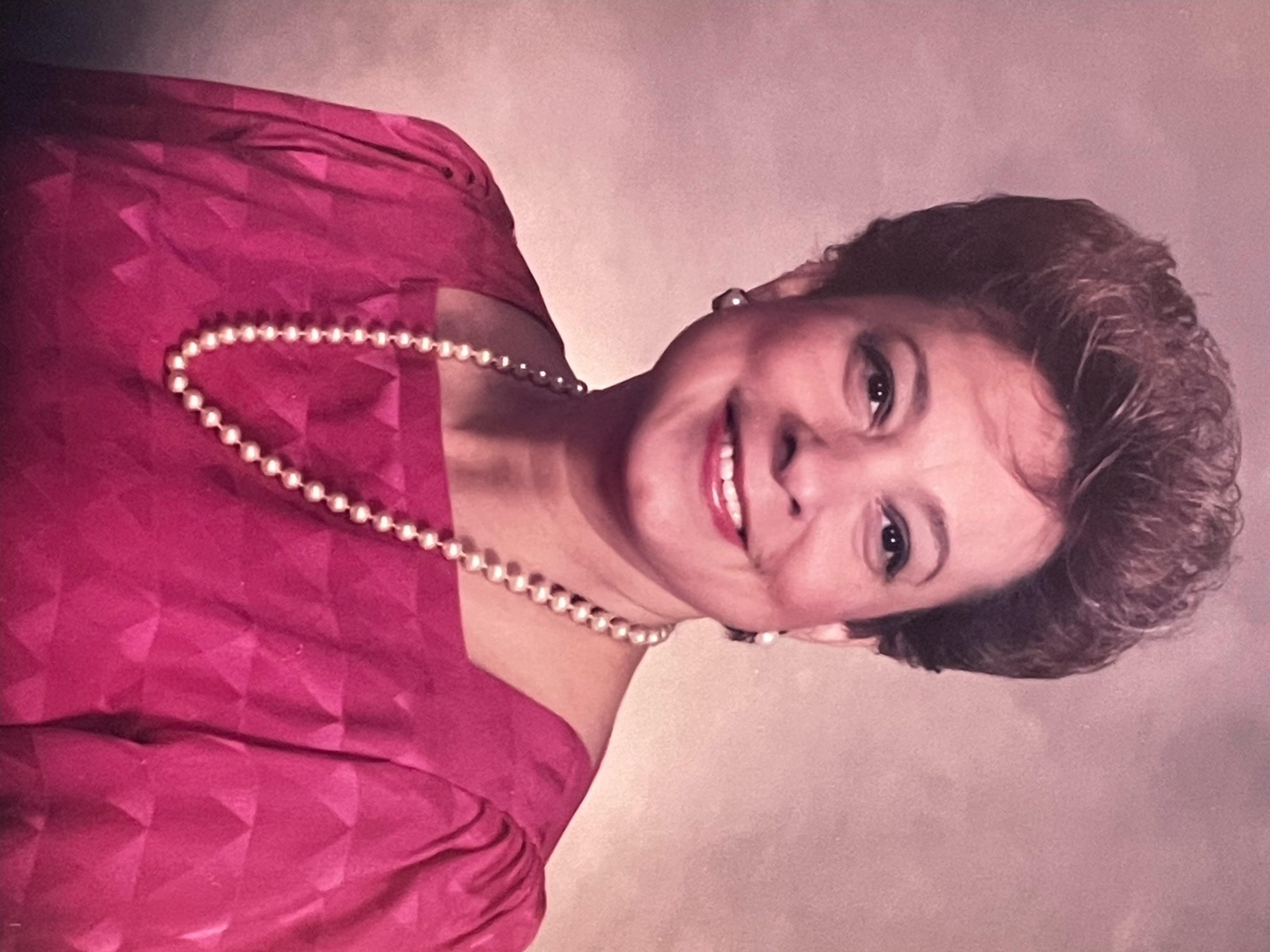 Obituary of Elsa Constable