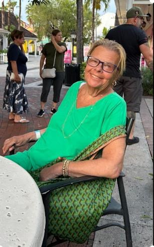 Obituary of Eleanor Stephanie Goldenberg