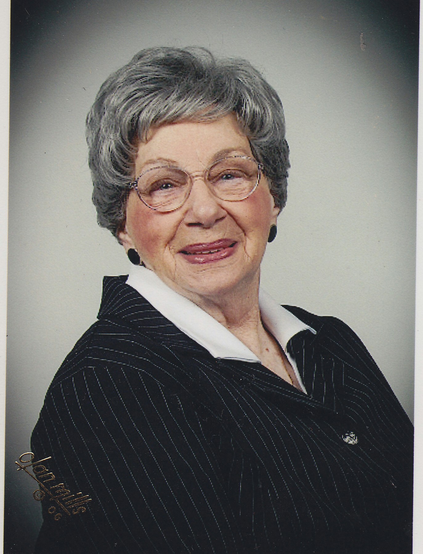 Obituary of Mary "Claudia" Lilly