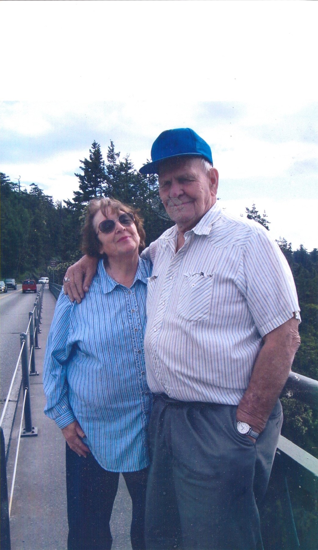 Kenneth Schmoe Obituario Yakima Wa This information allows the website to dw_dnt. dignity memorial