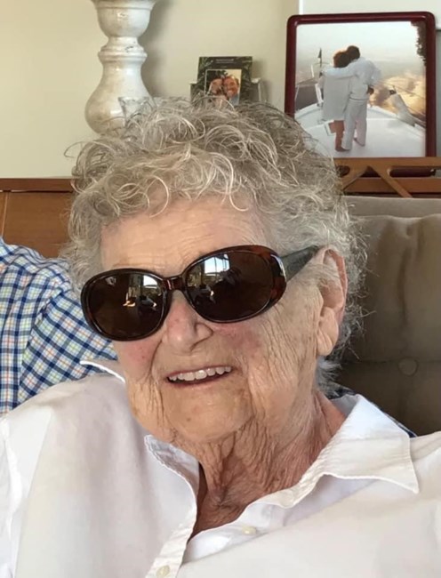 Obituario de Mrs. Barbara Mary Rachel Armatage