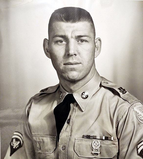 Obituary of Robert Leon Whitney