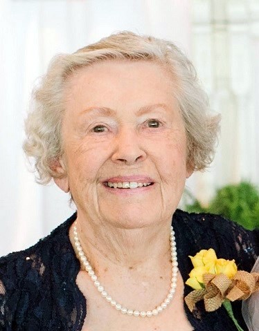 Obituary of June Davenport