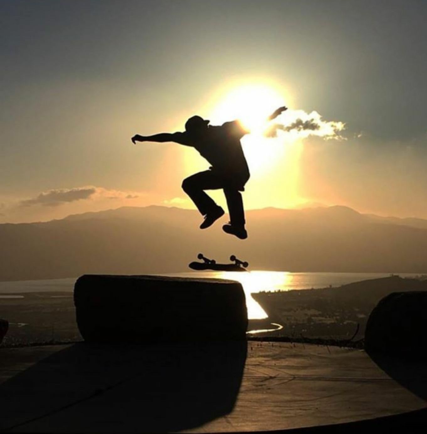 Obituary of Anthony Thomas White