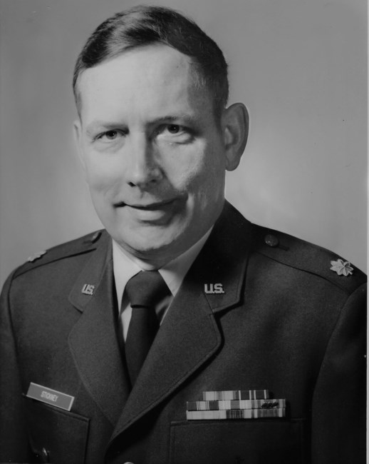 Avis de décès de Lt. Col. Ronald Thomas Stickney