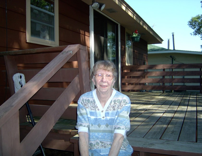 Obituary of Pearl M. Vinje