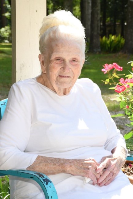 Obituary of Doris Maxine (Golden) Burgess