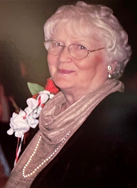 Obituary of Marjorie Jean (Nichols) Veatch