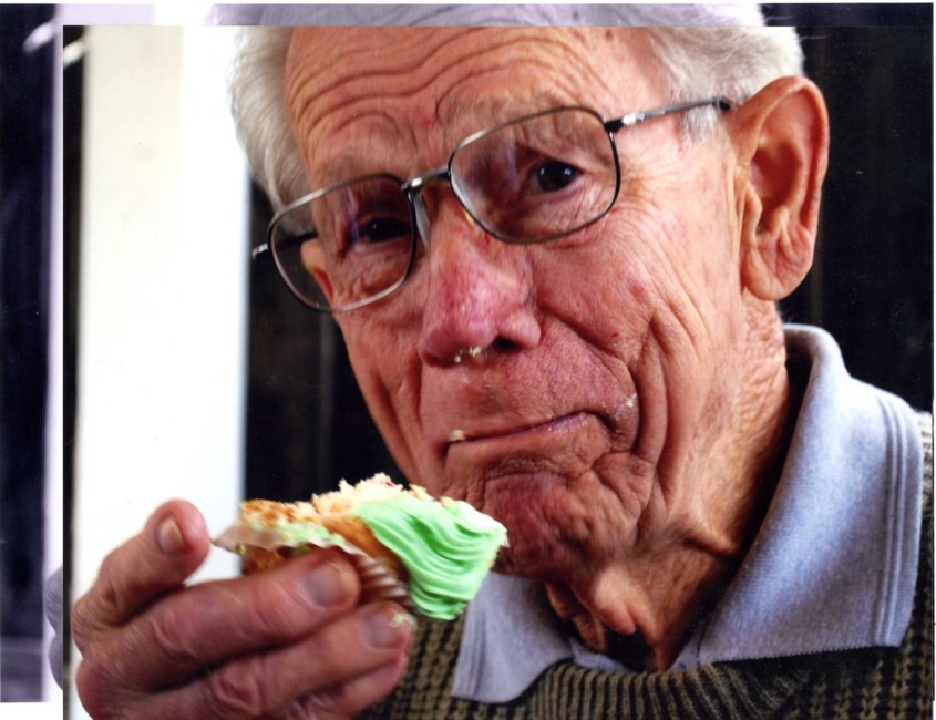 Obituary of Max Antoine van den Vrijhoef