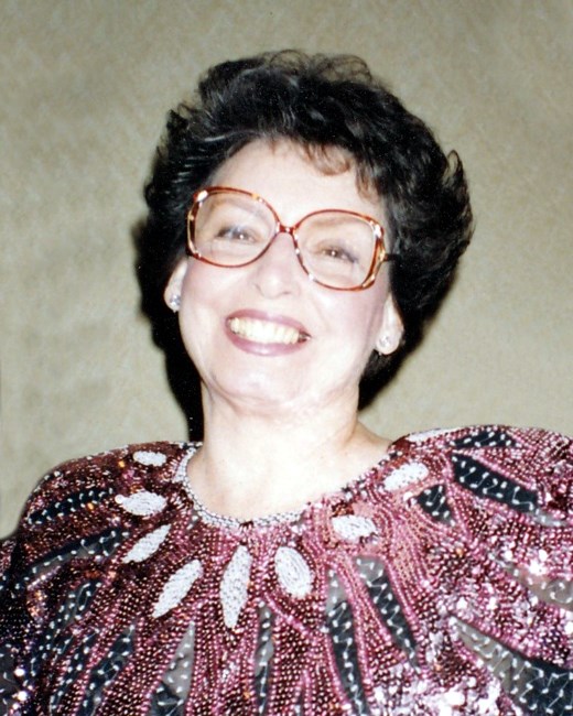 Obituario de Eva Peterson