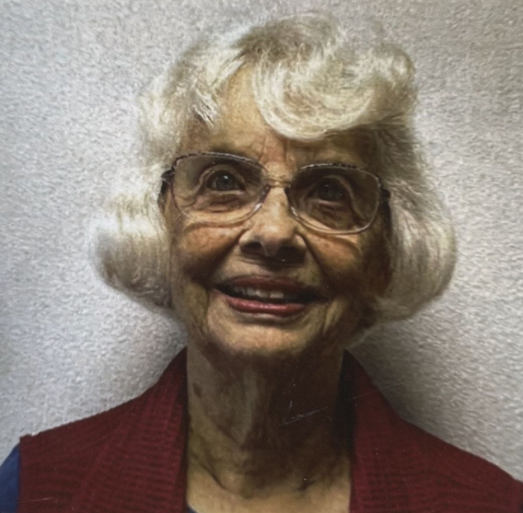 Obituary of Beverly Howe