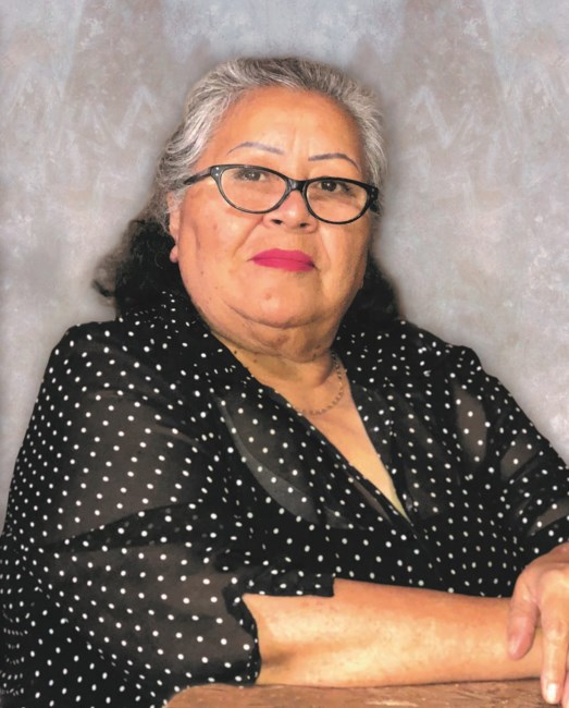 Obituary of Maria Aurora Robles
