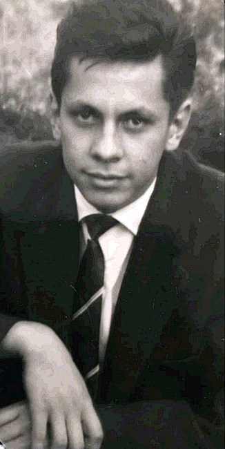 Obituary of Tonny A. Holst