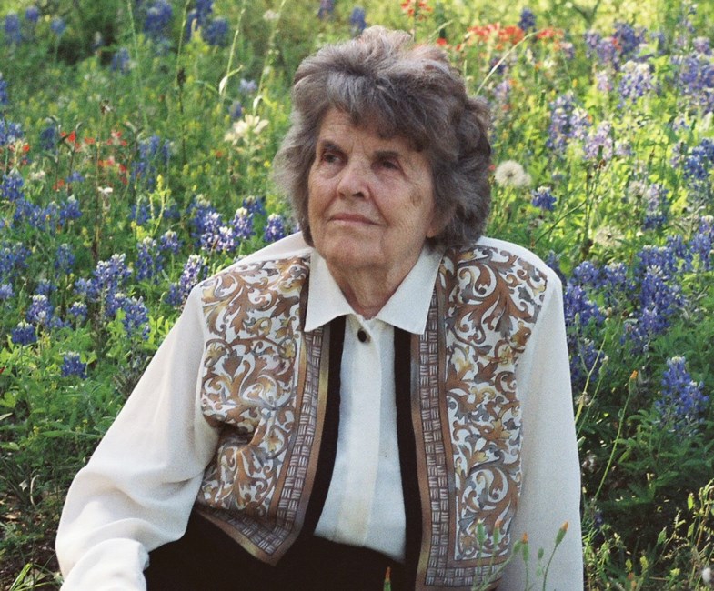 Obituary of Margaret DeLoris (LoLo) Gill