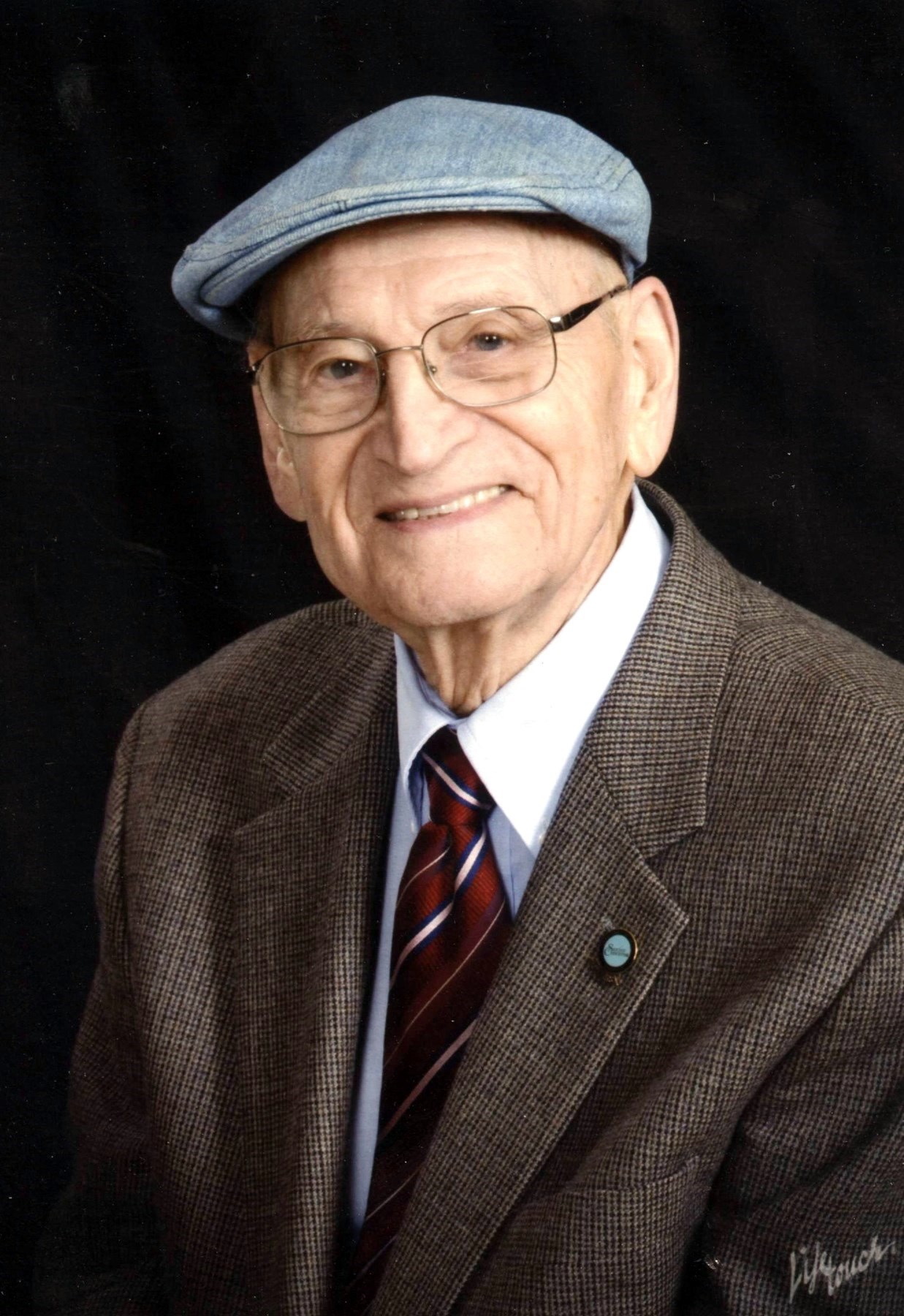 Struve And Laporte Funeral Chapel Obituaries