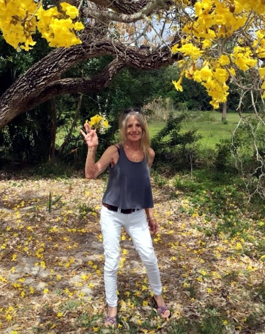 Obituary of Monique Page Scoles