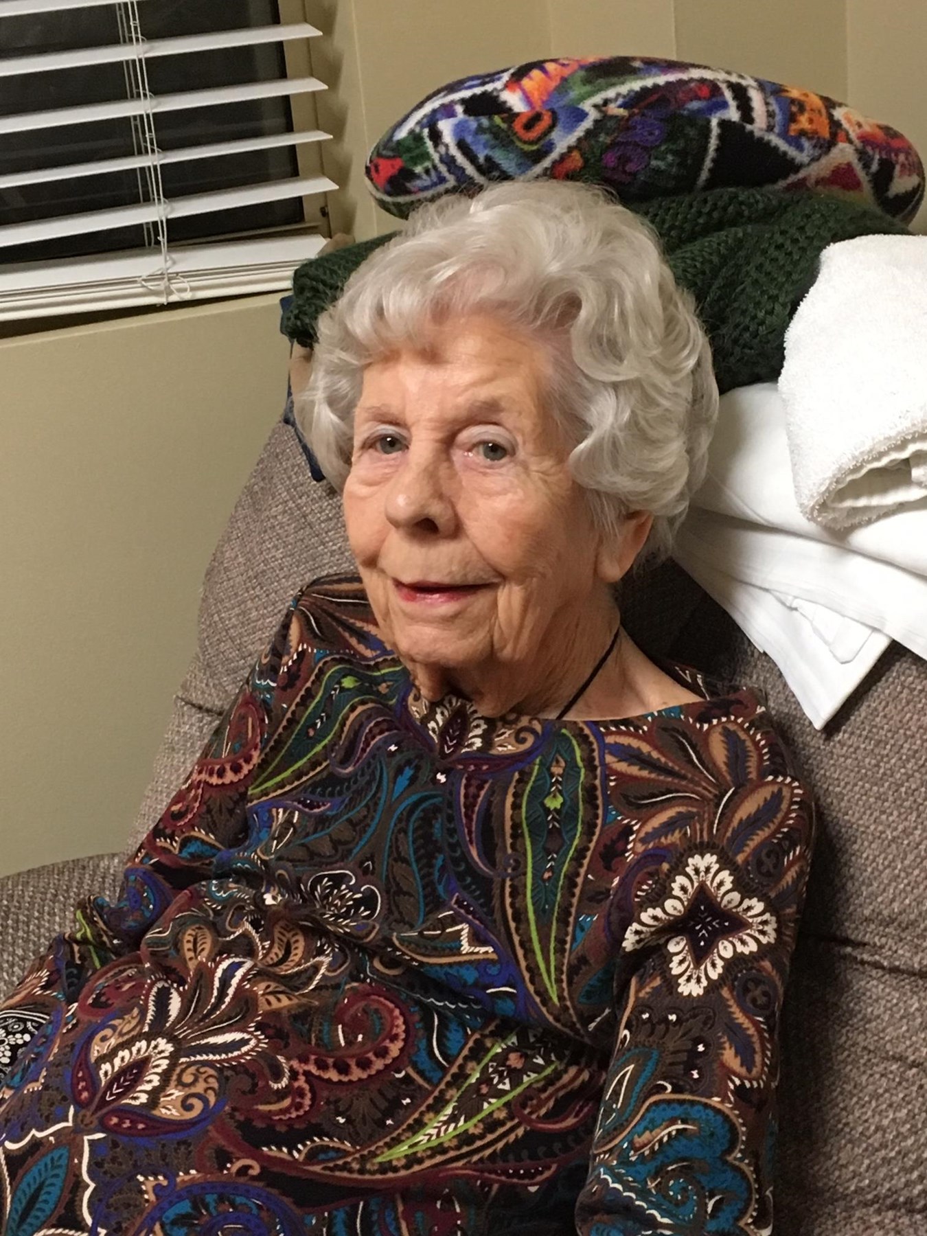 Obituary of Juanita "Neitzie" Troy