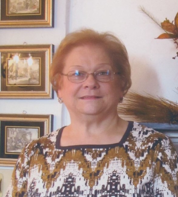 Obituary of Yvonne Monica Smith Engles