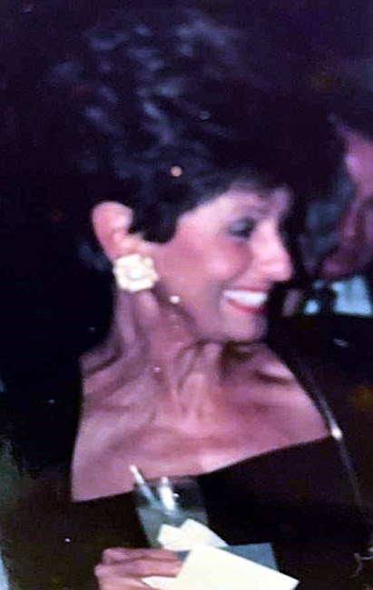 Obituary of Mae V Wragg