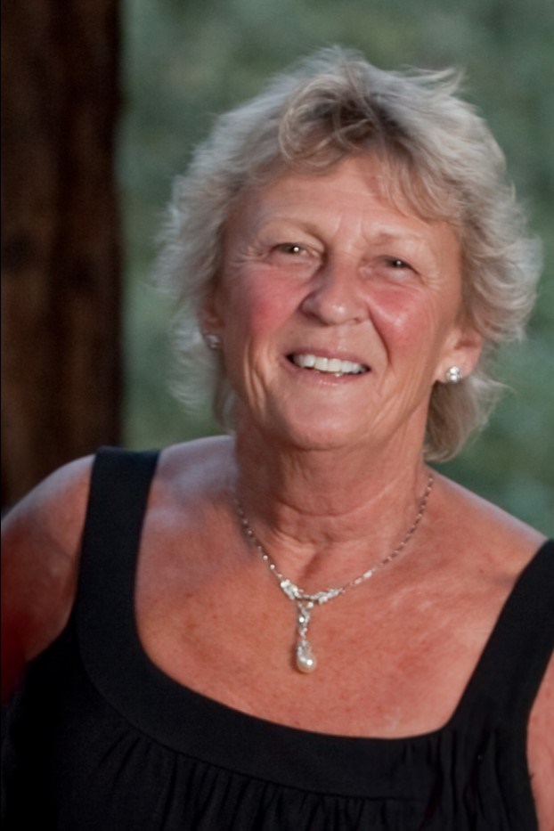 Obituary of Donna M. (Holt) Cunningham