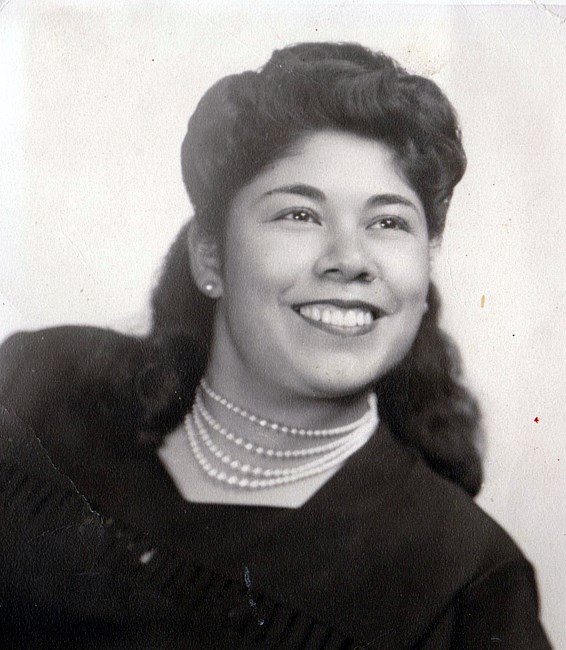 Obituary of Rosalinda R. Nieto