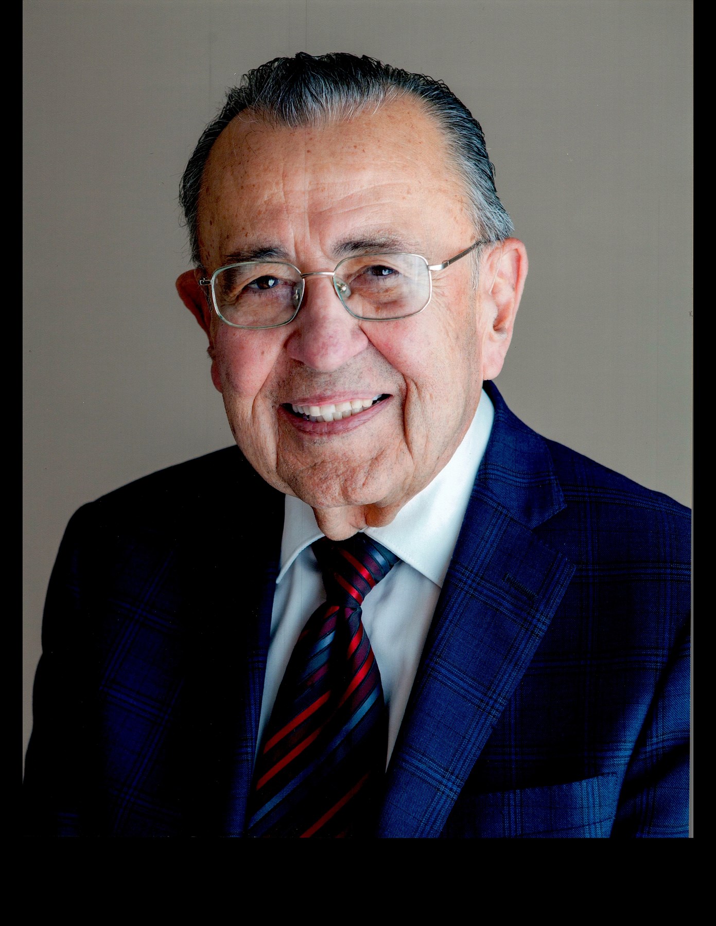 Avis de décès de Dr. Arnold Valle