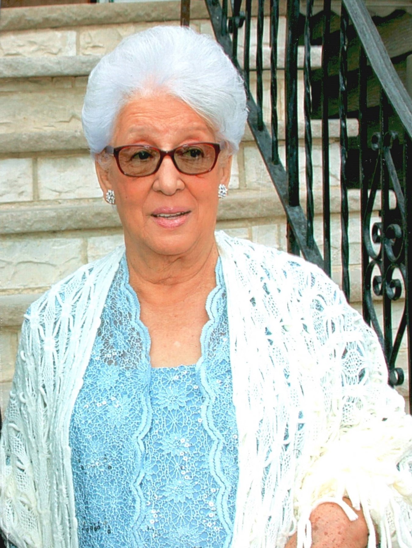 Obituary of Rosa De Quezada