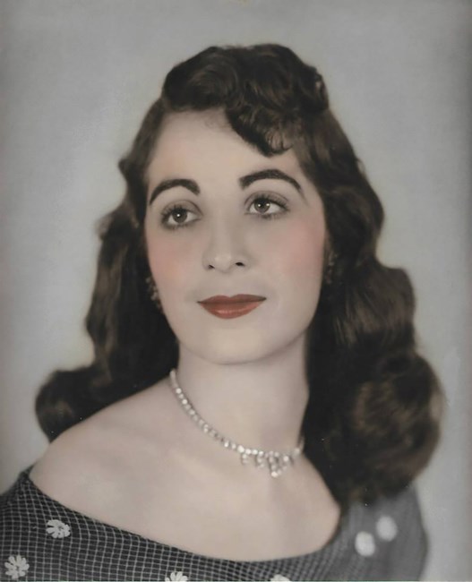 Obituary of Josephine Mary Holcomb