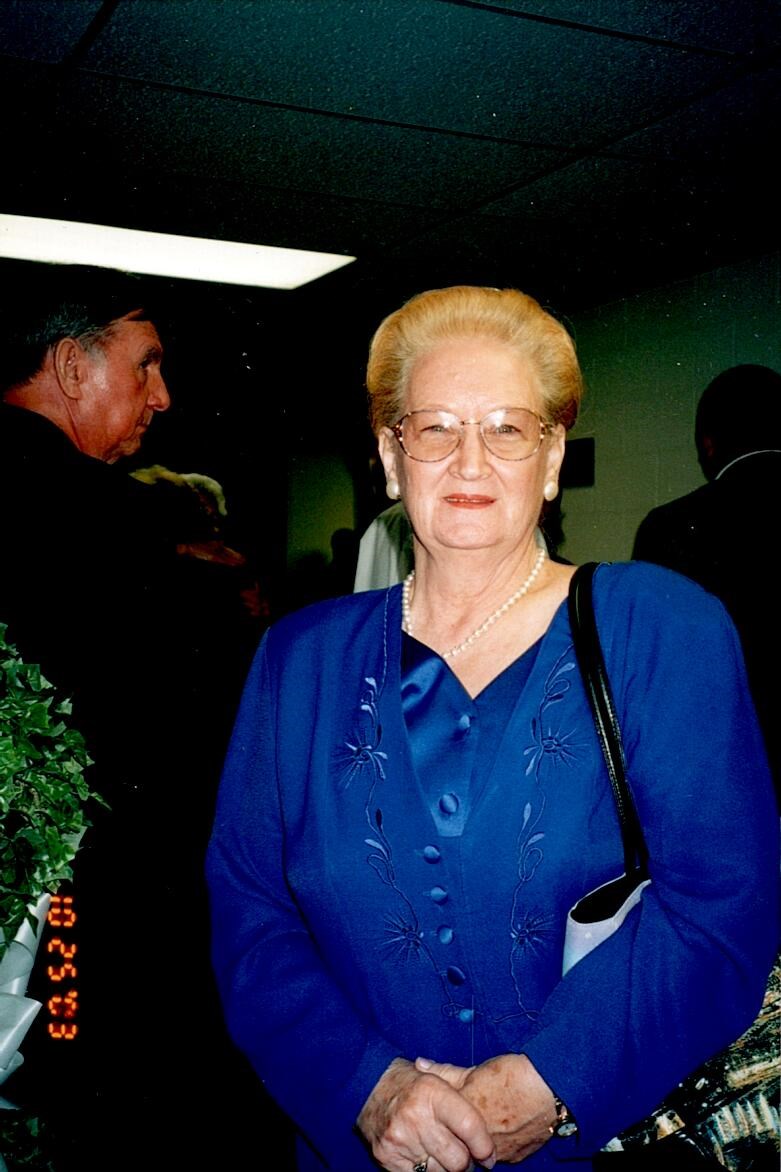 Obituary of Nancy Andrews Straughn