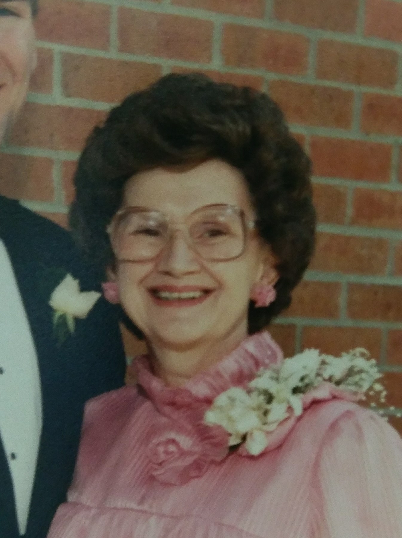Obituary of Sue Carol Frey