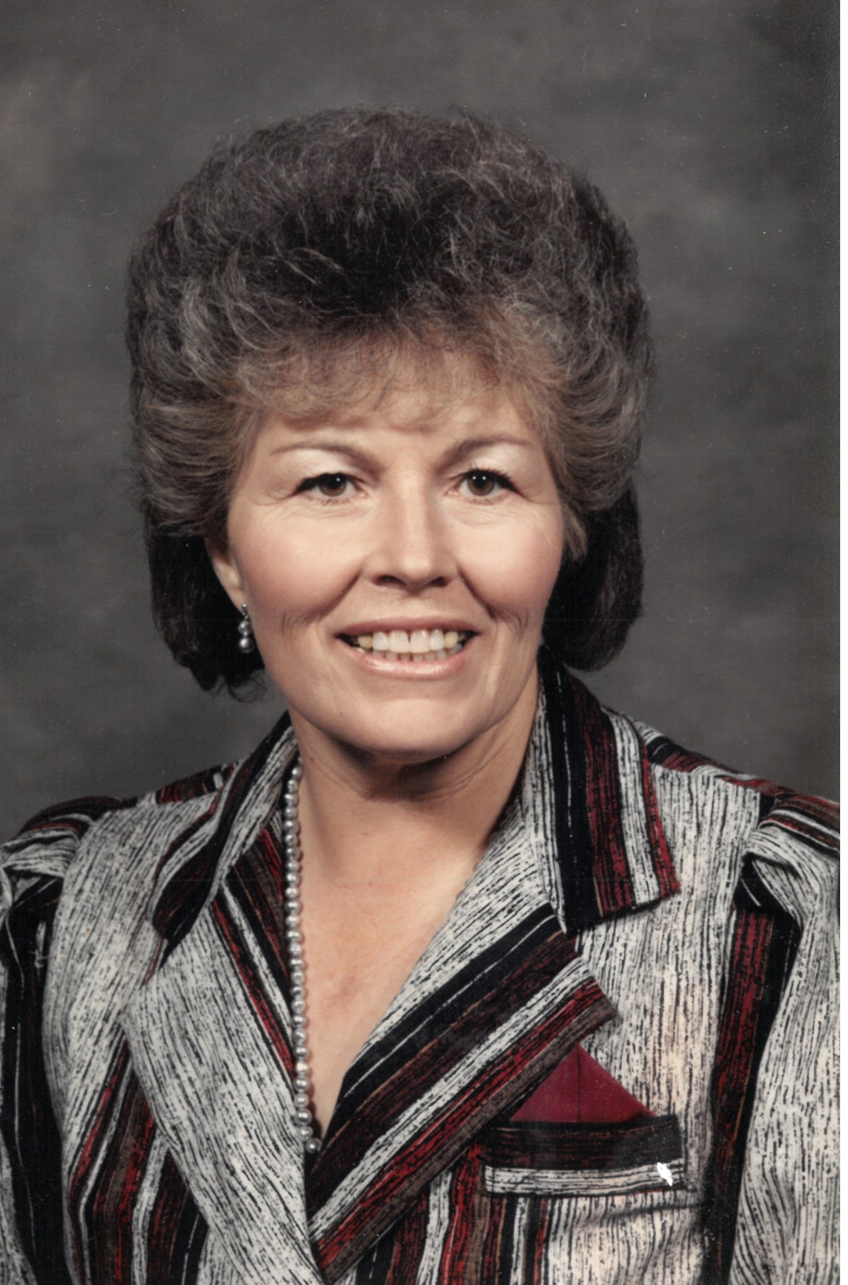 Obituary of Della Joyce Bray