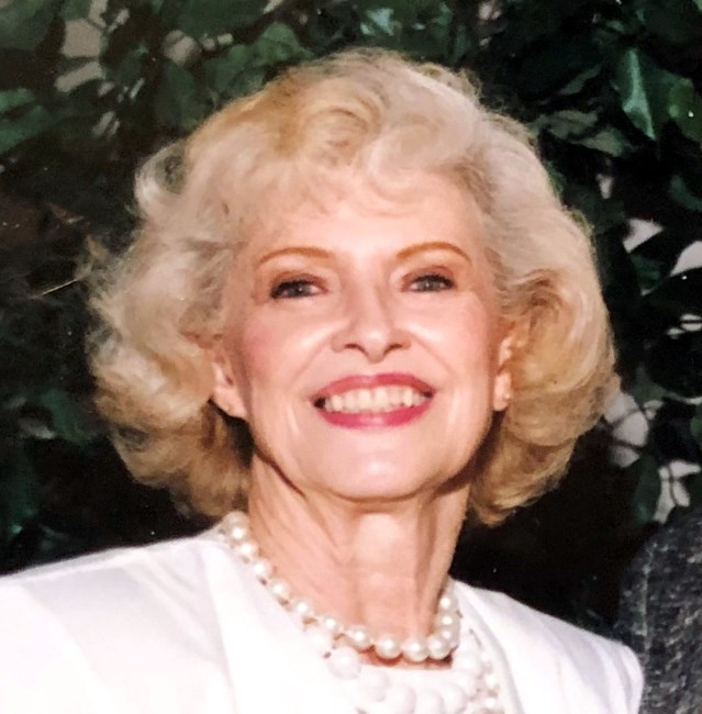 Obituary of Lucille Daigle Holder