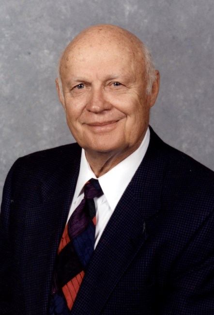 Obituario de Malcolm K. Lewis