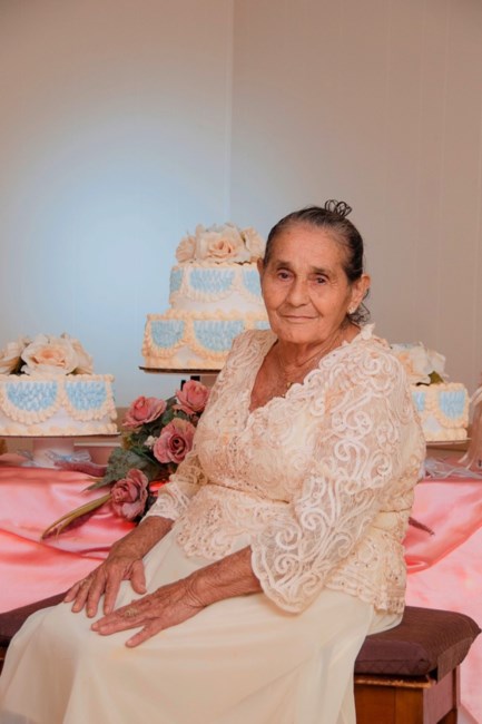 Obituary of Maria M Peraza