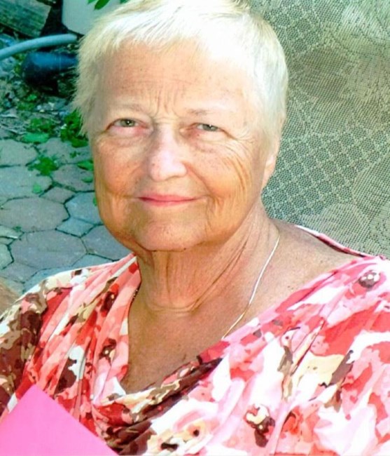 Obituary of Elizabeth Mary Curry