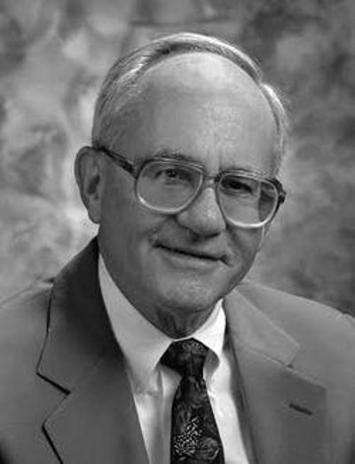 Obituary of Dr. Robert E.   Myers, MD