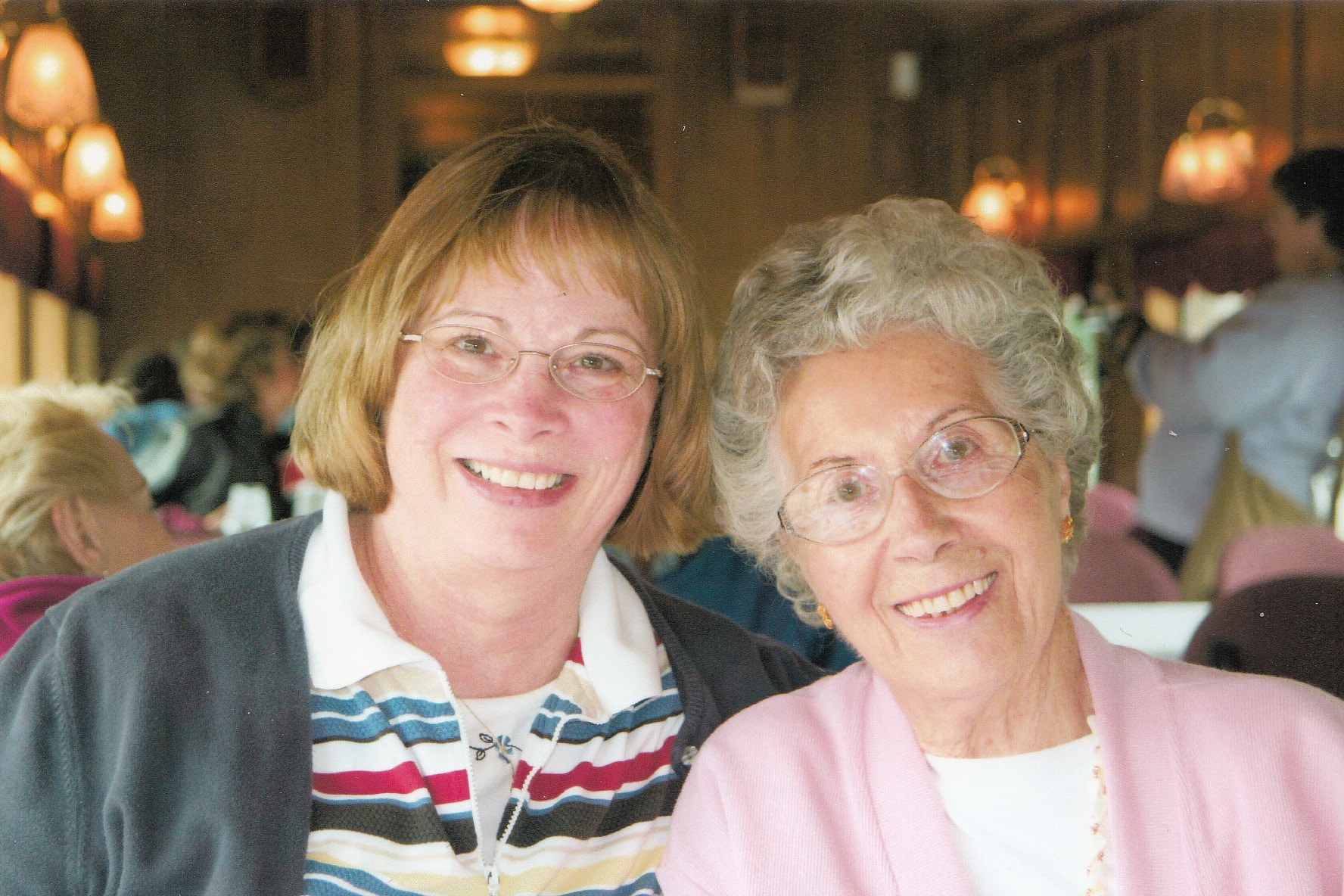 Obituary of Hedwig Elli Richards-Rein