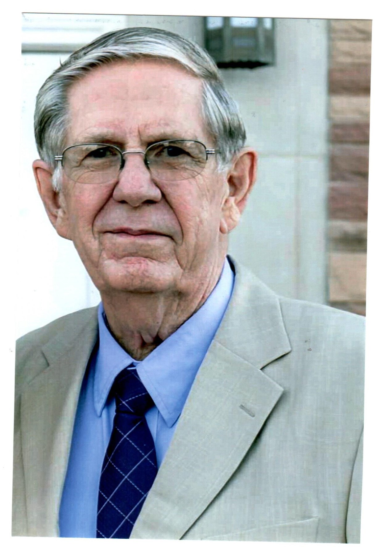 Obituary of Winston LeMond