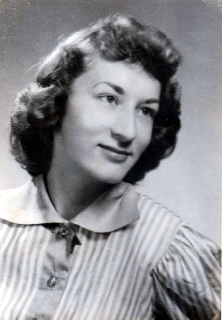 Obituary of Doloros Lynch