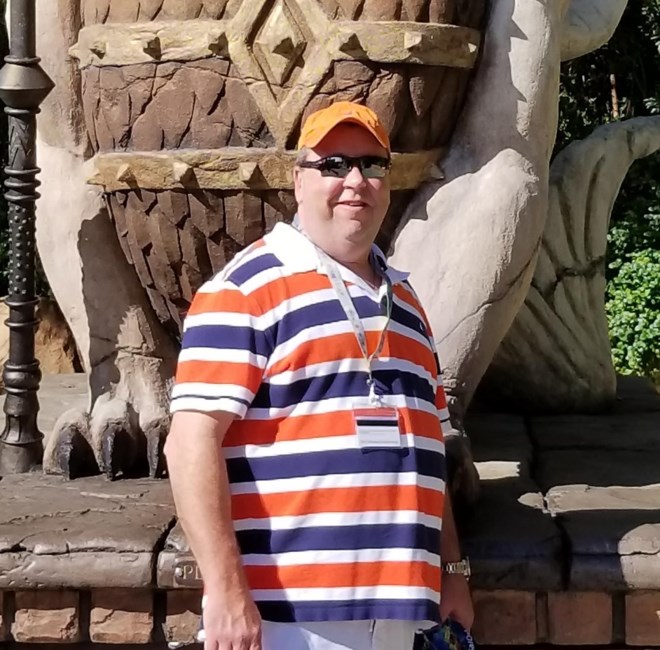 Obituario de Leon "Lee" Daniel HELMS Jr.