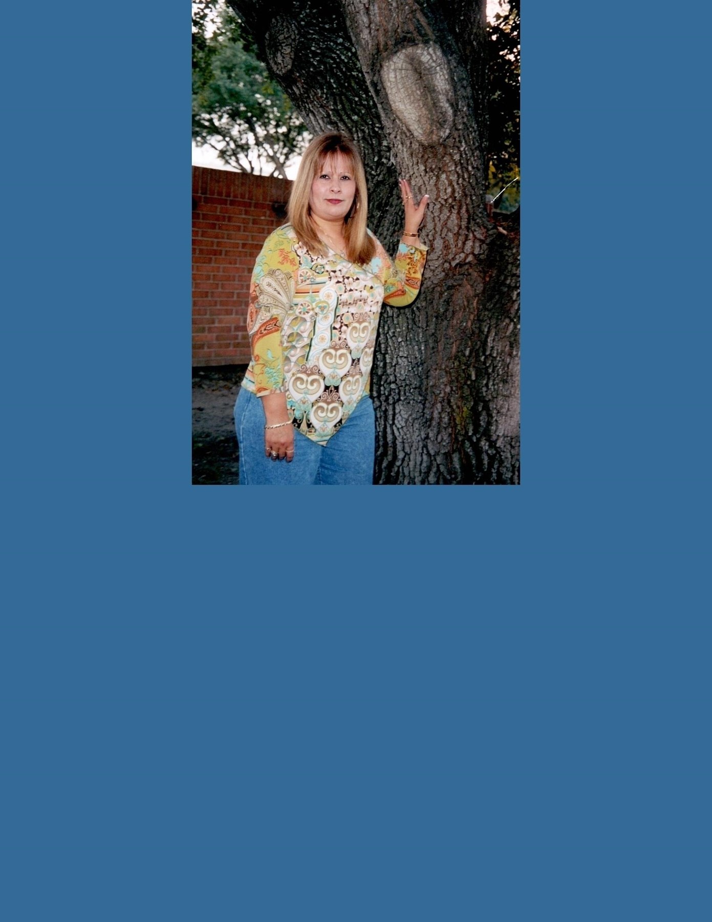 Obituario de Dahlia "Dolly" Flores Gutierrez