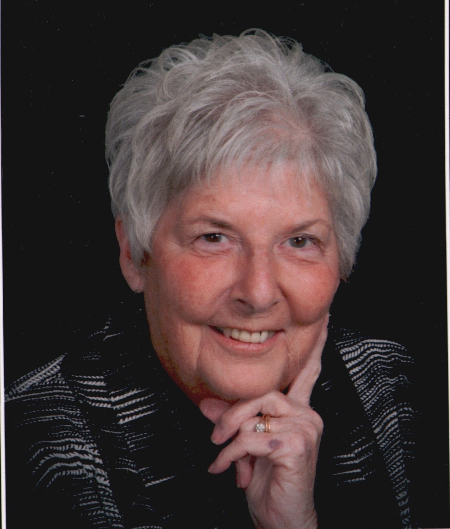 Obituary of Lillian E. Petty