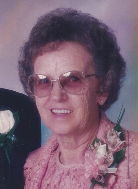 Obituary of Evelyn Burkwalt