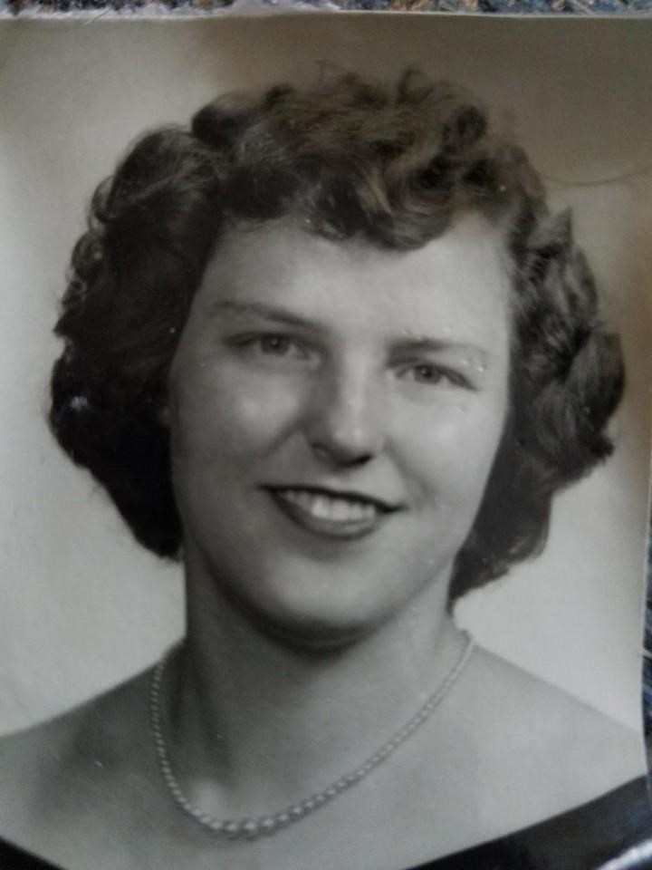 Obituary of Edna A. (Bates) Hollenbach