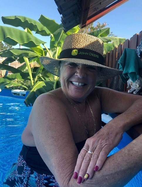 Obituary of Janet Ellinwood McFarland "Jan"